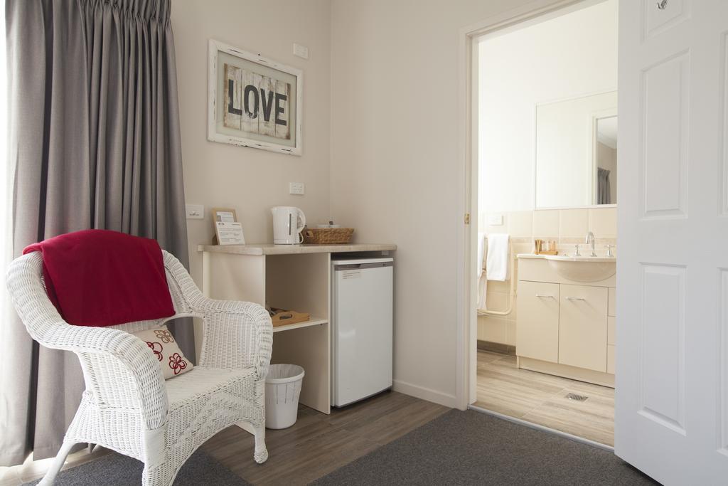 Batemans Bay Manor - Bed And Breakfast Room photo